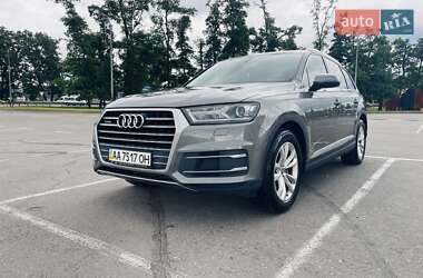 Позашляховик / Кросовер Audi Q7 2015 в 