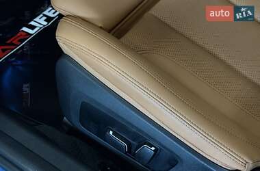 Седан BMW 3 Series 2024 в 