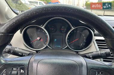 Седан Chevrolet Cruze 2010 в 