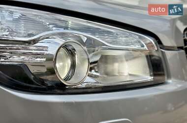 Позашляховик / Кросовер Nissan Qashqai+2 2012 в 