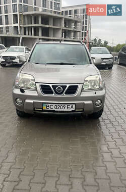 Позашляховик / Кросовер Nissan X-Trail 2003 в 