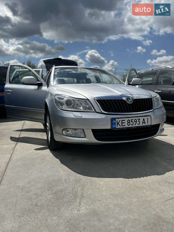 Универсал Skoda Octavia 2011 в 