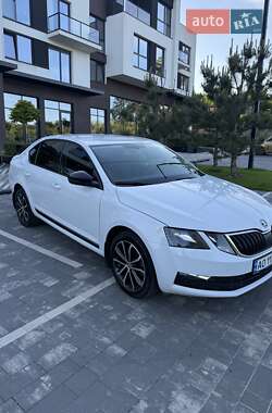 Ліфтбек Skoda Octavia 2017 в Ужгороді