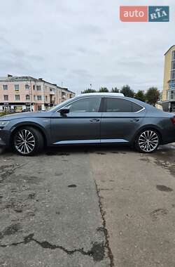 Ліфтбек Skoda Superb 2016 в Обухові