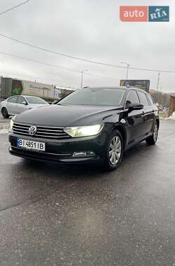 Універсал Volkswagen Passat 2015 в Полтаві