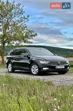 Універсал Volkswagen Passat 2020 в Бродах
