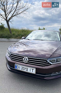 Седан Volkswagen Passat 2016 в 